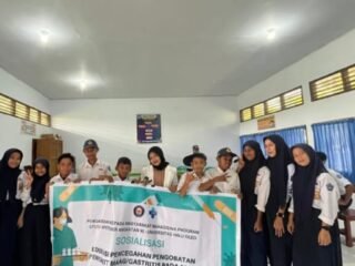 Mahasiswa Program Studi Pendidikan Profesi Apoteker angkatan XI Gelar Sosialisasi di SMPN 7 Kendari 