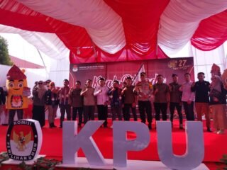 KPU Konut Gelar Kirab Pilkada 2024 dan Sebagai Upaya Sosialisasikan Pilkada di Masyarakat