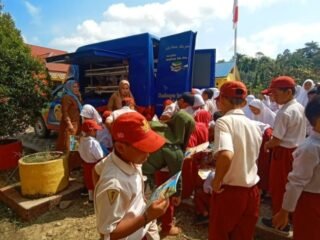 Dinas Perpustakaan Konut Menggelar Kegiatan Mobile Library