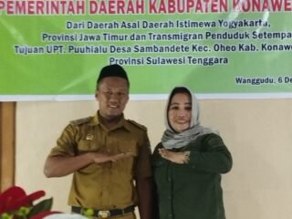 Kades Sambandete Menyambut 10 KK transmigrasi Asal Yogyakarta