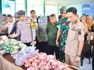 Bupati Ikbar Buka Gerakan Pangan Murah di Lasolo, Harga Sembako Lebih Terjangkau untuk Warga