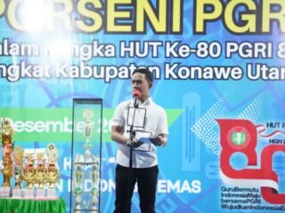 Bupati Ikbar Resmi Tutup PORSENI PGRI 2025, Hj. Wisra Wastawati Dikukuhkan sebagai Bunda Guru Konawe Utara