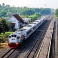 KA Harina Tertemper Mobil di Jalur KA antara Stasiun Brumbung - Alastua, KAI Imbau Masyarakat Lebih Peduli Keselamatan