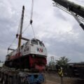 Sinergi Persiapan Angkutan Lebaran, KAI Logistik Kirim 12 Lokomotif ke Pulau Jawa