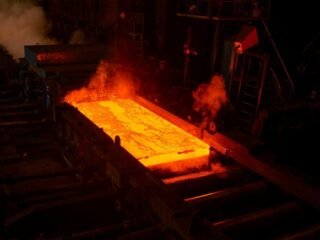 KRAS REBORN: Strategi Baru Krakatau Steel Perkokoh Fondasi Organisasi