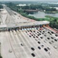Tembus 523 Ribu Kendaraan Melintas di Gerbang Tol Cikampek Utama, Mobilitas ke Timur Trans Jawa Melonjak Signifikan