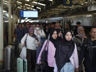 Kepadatan Arus Balik Lebaran Di Daop 2 Bandung Terpantau Merata, Kebijakan WFA dan Stimulus Diskon Tiket Jadi Faktor Pendorong