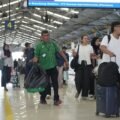 Di Balik Ramainya Angkutan Lebaran 2026, Ratusan Porter Hadir Berikan Kenyamanan di wilayah Daop 2 Bandung