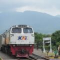 Untuk Keselamatan dan Kelancaran Perjalanan, Sejumlah KA Dialihkan Melewati wilayah Daop 2 Bandung Imbas Gangguan Perjalanan KA di Stasiun Bumiayu