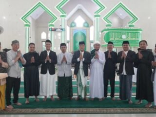 Bupati dan Wabup Konut Shalat Idul Adha Bersama Warga di Masjid Raya Babussalam