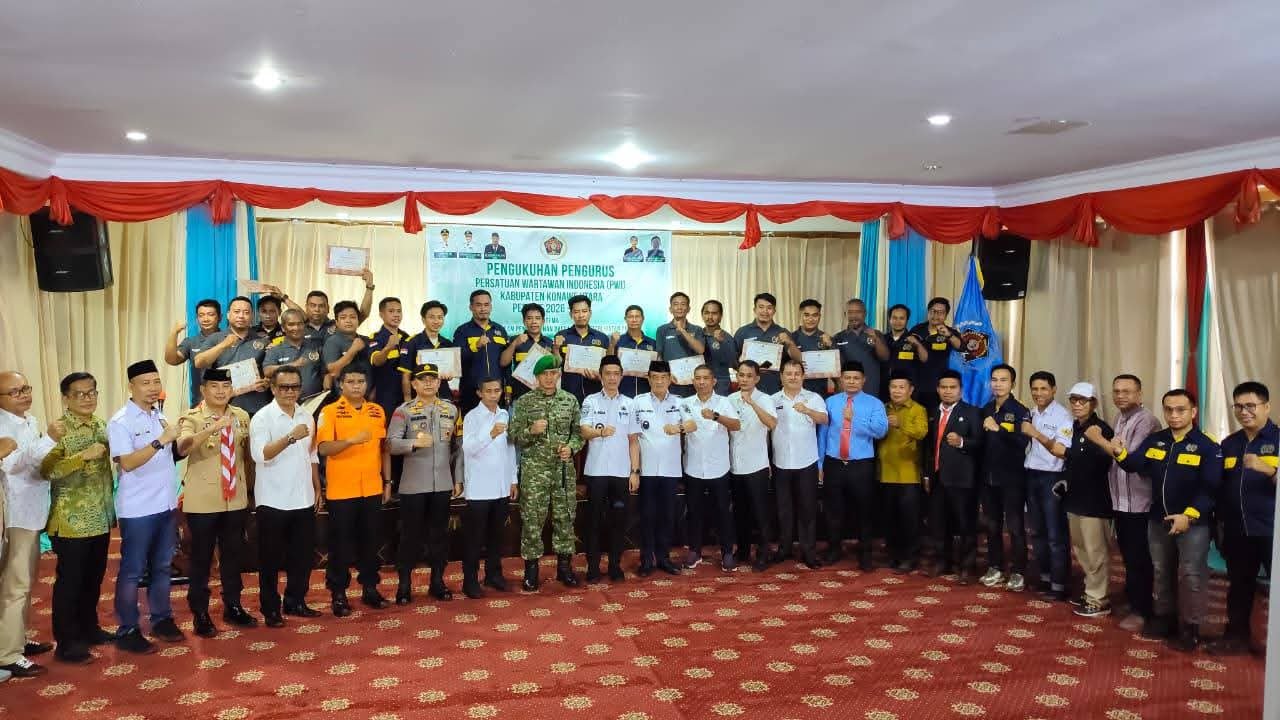 PWI Sultra Kukuhkan Pengurus PWI Konawe Utara 2026–2029, Bupati Ikbar: Pers Harus Jadi Garda Informasi Akurat