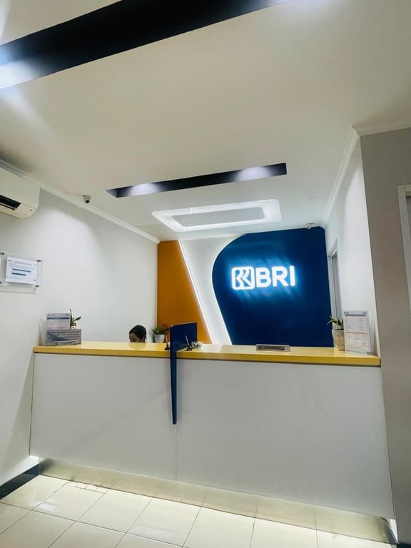 BRI KK Mall Kelapa Gading Tetap Layani Transaksi Nasabah Saat Libur Melalui Weekend Banking BRI KK Mall Kelapa Gading Tetap Layani Transaksi Nasabah Saat Libur Melalui Weekend Banking