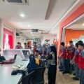 Belajar AI Langsung dari Industri, 150 Siswa SMK Telkom Makassar Kunjungi Telkom AI Center