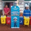 PT MLP Salurkan Fasilitas Tempat Sampah untuk Desa Molore dan Molore Pantai, Dorong Kesadaran Kebersihan Warga