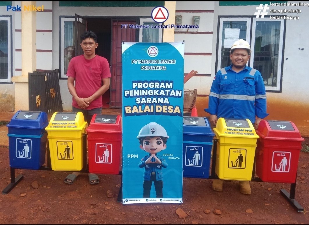 PT MLP Salurkan Fasilitas Tempat Sampah untuk Desa Molore dan Molore Pantai, Dorong Kesadaran Kebersihan Warga