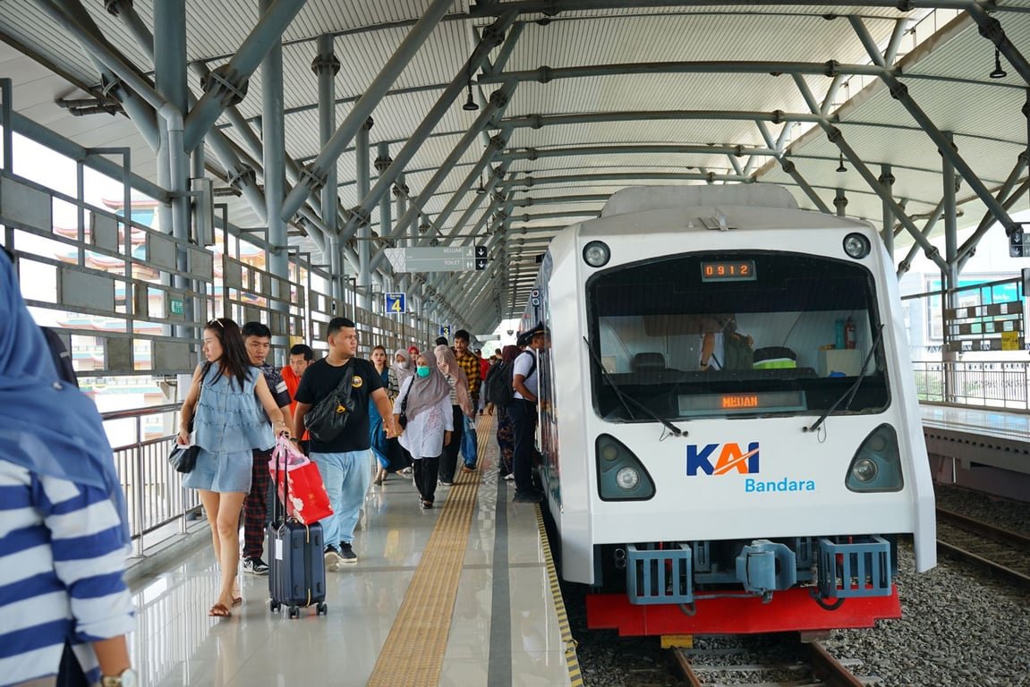 KAI Bandara Jadi Pilihan Transportasi Masyarakat, 130 Ribu Penumpang Terlayani Saat Libur Waisak dan Idul Adha