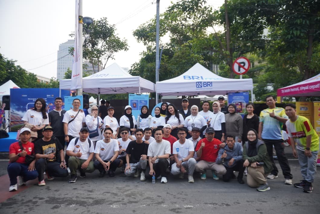 BRI Jatinegara Meriahkan CFD dengan Booth Pembukaan Rekening dan Kartu Debit Eksklusif FC Barcelona BRI Jatinegara Meriahkan CFD dengan Booth Pembukaan Rekening dan Kartu Debit Eksklusif FC Barcelona
