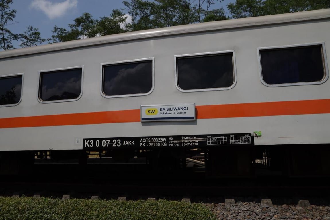 KA Lokal Siliwangi Jadi Primadona Transportasi Masyarakat Cianjur Saat Libur Akhir Pekan dan Tahun Baru Islam 1448 H KA Lokal Siliwangi Jadi Primadona Transportasi Masyarakat Cianjur Saat Libur Akhir Pekan dan Tahun Baru Islam 1448 H