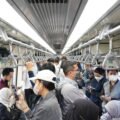 Agar Perjalanan Lebih Nyaman, Ini Tips Menggunakan LRT Jabodebek Saat Jam Sibuk