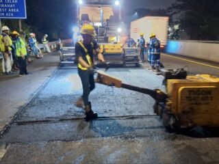Wujudkan Jalan Tol yang Andal dan Berkualitas, PT Jasamarga Tollroad Maintenance Laksanakan Pekerjaan Preservasi di Ruas Jalan Tol Semarang