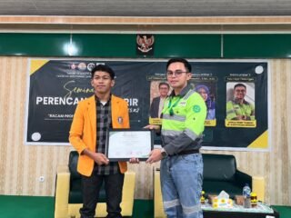 Berbagi Pengalaman di UHO, Yovi Fajar Tindangen Buka Wawasan Mahasiswa Kehutanan tentang Karier Tambang